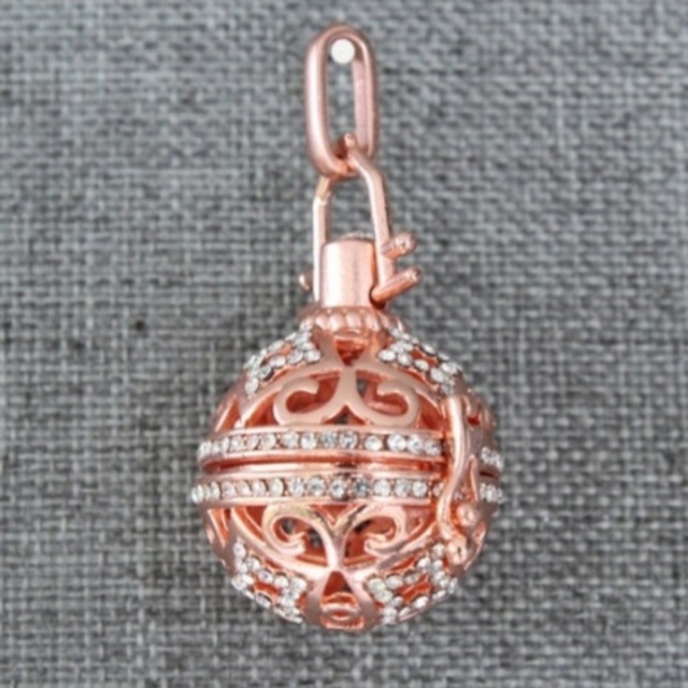 Oil Diffuser Ball Locket, Harmony Ball Locket NWOT